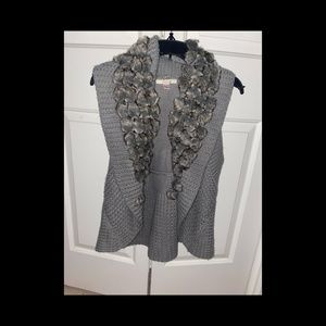 Knitted Vest with fur